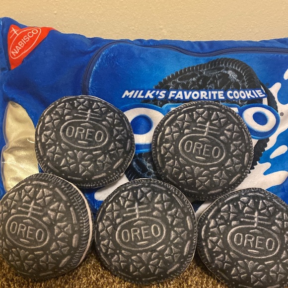 Oreo Cookie Pillow - Picture 4 of 4